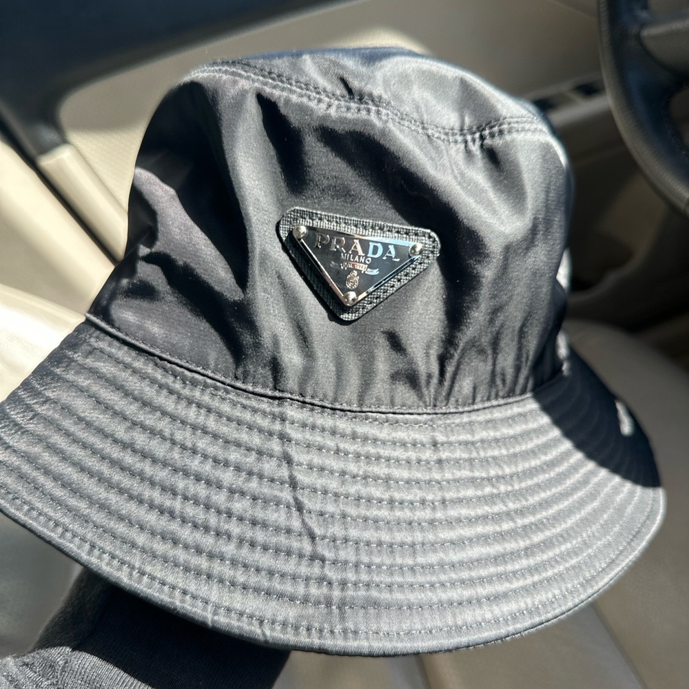 Super cute hat 🖤